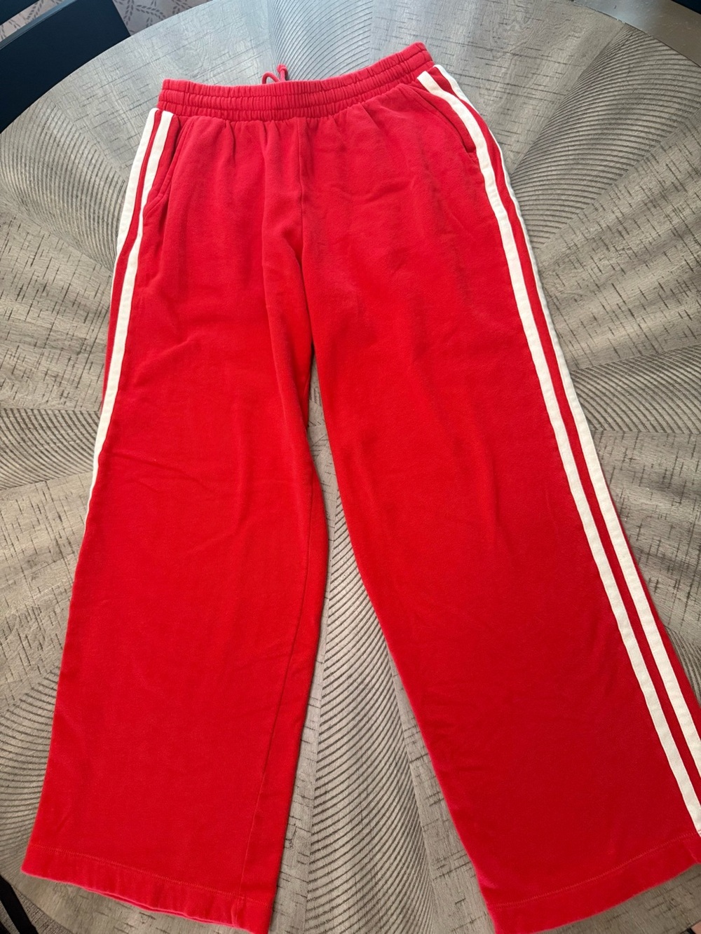 Woman’s Old Navy Red Straight-Leg Sweatpants